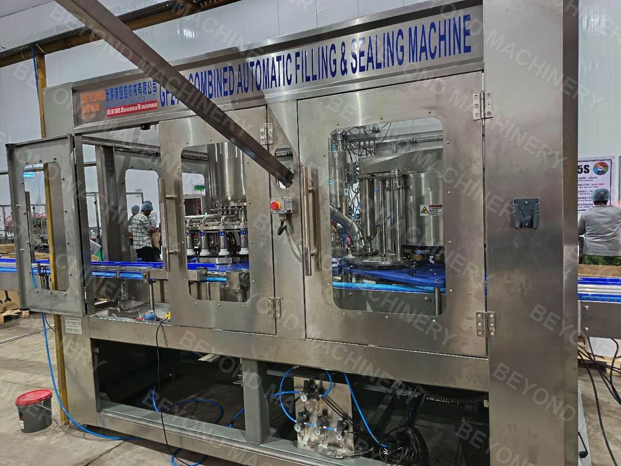 24-head gravity filler and seamer for plastic beverage cans